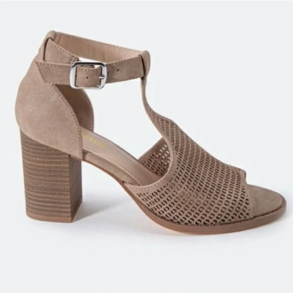 Restricted Fayla taupe perforated heels peep toe size 8 with flaw